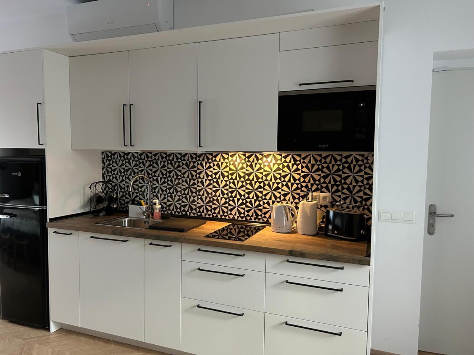 Center Apartment Fully Eqquiped Opcional Breakfast Sevilla Buitenkant foto