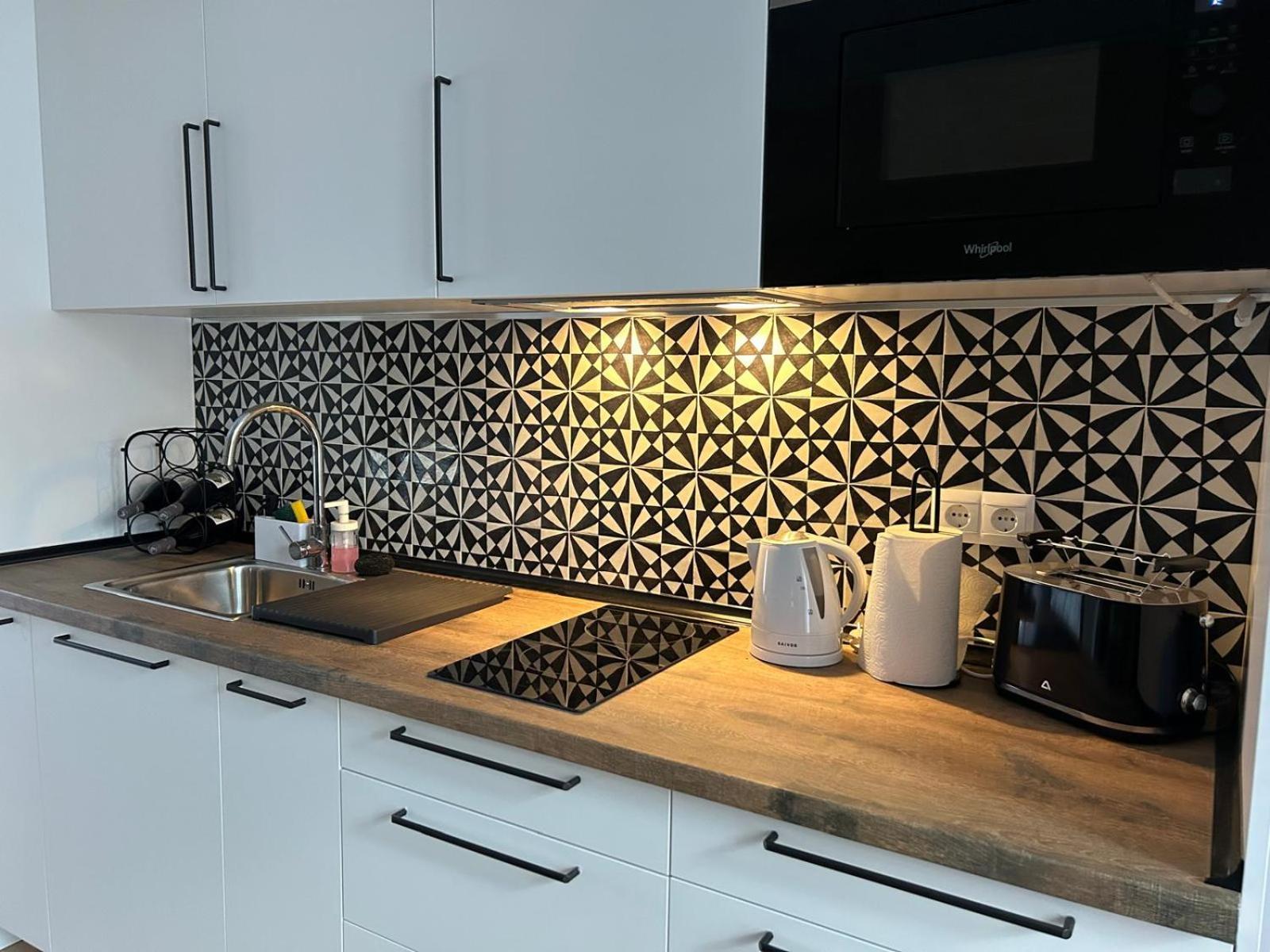 Center Apartment Fully Eqquiped Opcional Breakfast Sevilla Buitenkant foto